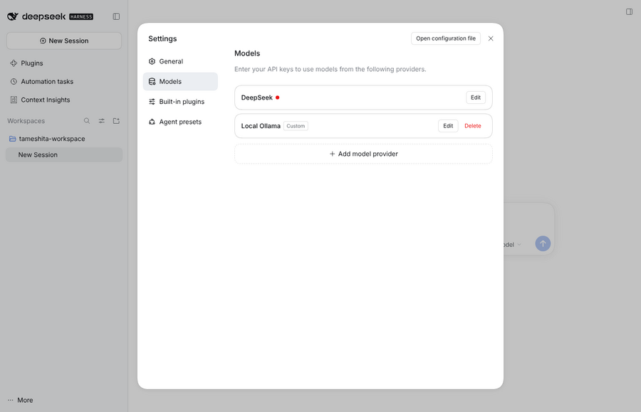 Settings の Models 画面。DeepSeek の下に Local Ollama（Custom）が追加されている